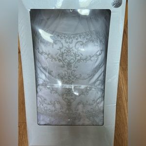 David’s Bridal princess wedding dress and veil